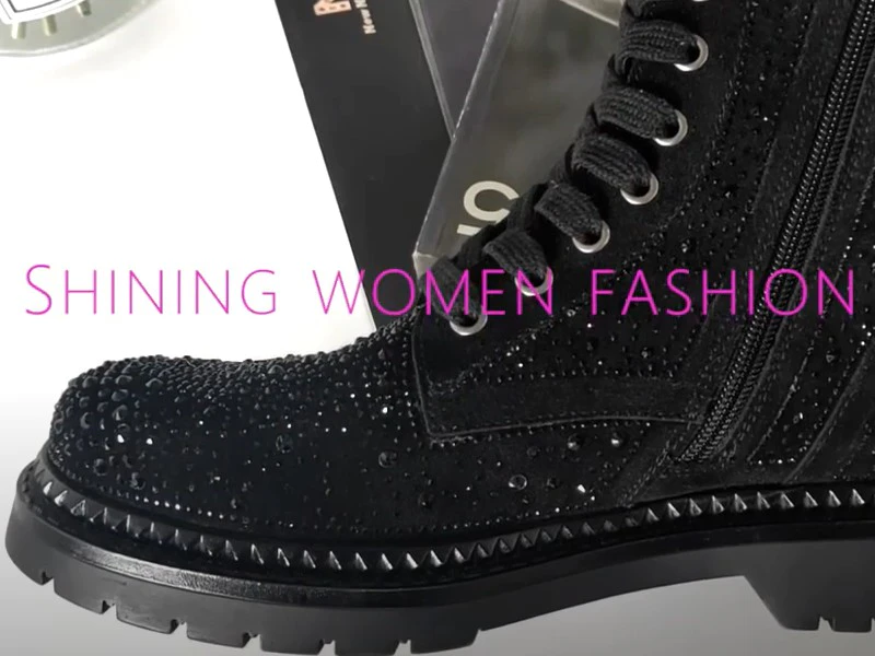 Women fashion boots